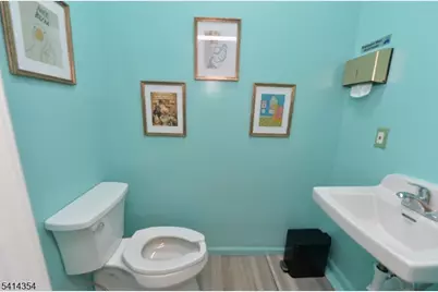 306 Queen Anne Rd, Teaneck Township, NJ 07666 - Photo 14