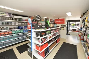 306 Queen Anne Rd, Teaneck Township, NJ 07666 - Photo 22