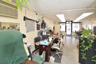 306 Queen Anne Rd, Teaneck Township, NJ 07666 - Photo 30