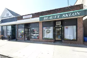 306 Queen Anne Rd, Teaneck Township, NJ 07666 - Photo 1