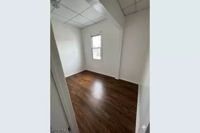 133 Pamrapo Ave, Jersey City, NJ 07305 - Photo 8