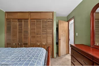 77 W Arthur Pl, Woodbridge Township, NJ 08830 - Photo 16