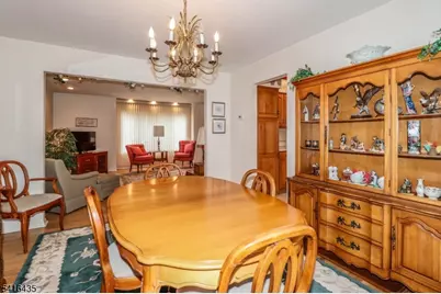 34 Timberlane Dr, Woodbridge Township, NJ 07067 - Photo 8