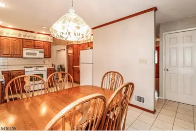 34 Timberlane Dr, Woodbridge Township, NJ 07067 - Photo 14