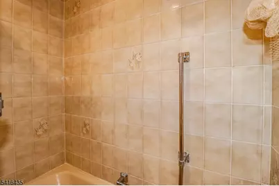 34 Timberlane Dr, Woodbridge Township, NJ 07067 - Photo 30