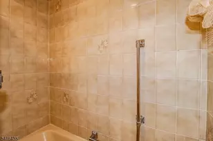 34 Timberlane Dr, Woodbridge Township, NJ 07067 - Photo 30