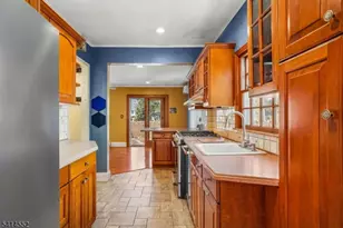 11 S Cedar Pkwy, Livingston, NJ 07039 - Photo 10