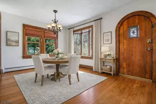 11 S Cedar Pkwy, Livingston, NJ 07039 - Photo 4