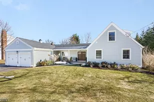 4 Franklin Rd, Mendham, NJ 07945 - Photo 1