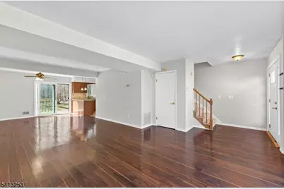 395 Mohegan Cir, Andover Township, NJ 07848 - Photo 2