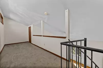 395 Mohegan Cir, Andover Township, NJ 07848 - Photo 16