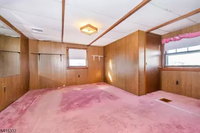 274 Dewey Ave, Totowa, NJ 07512 - Photo 8