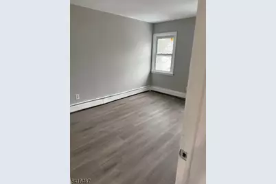 32 Argyle Ter #2, Irvington, NJ 07111 - Photo 6