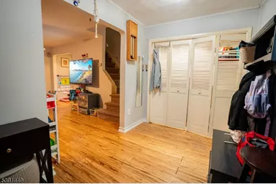 390 Forest St, Kearny, NJ 07032 - Photo 4
