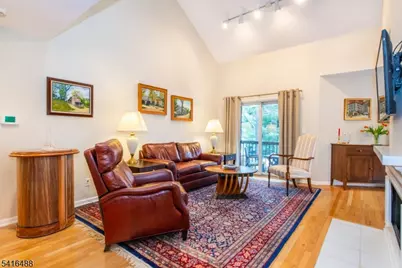 8 Tulip Cres #2D, Little Falls Township, NJ 07424 - Photo 4