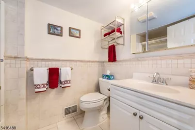 8 Tulip Cres #2D, Little Falls Township, NJ 07424 - Photo 12