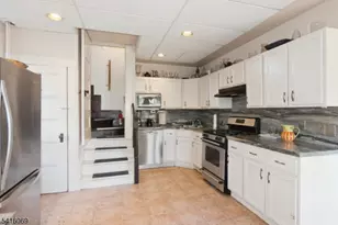 424 St Marks Ave, Westfield, NJ 07090 - Photo 12