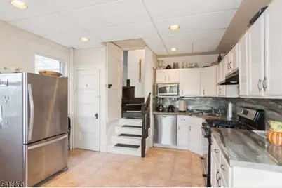 424 Saint Marks Ave, Westfield, NJ 07090 - Photo 10