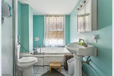 27 Oakland Ave, Bloomfield, NJ 07003 - Photo 30