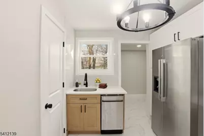 72 Lindsley Ave, Newark, NJ 07106 - Photo 12