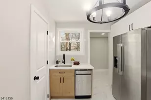 72 Lindsley Ave, Newark, NJ 07106 - Photo 12