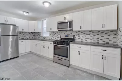 198 N 17th St #2, East Orange, NJ 07017 - Photo 10