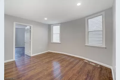 198 N 17th St #2, East Orange, NJ 07017 - Photo 6