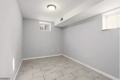 884 S 17th St, Newark, NJ 07108 - Photo 22