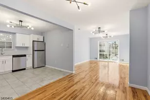 884 S 17th St, Newark, NJ 07108 - Photo 14