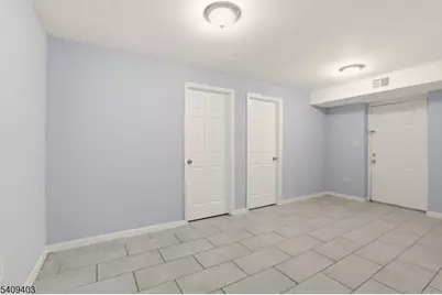 884 S 17th St, Newark, NJ 07108 - Photo 26