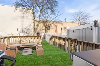 138 Broadway, Jersey City, NJ 07306 - Photo 26