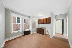 502 Stuyvesant Unit 2, Irvington, NJ 07111 - Photo 1