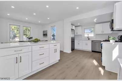 288 Harrison St, Nutley, NJ 07110 - Photo 8