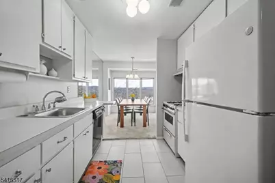 218 Indian Hollow Ct #218, Mahwah, NJ 07430 - Photo 6