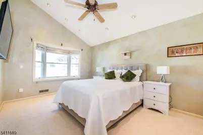 1 Milton Ave, Summit, NJ 07901 - Photo 16