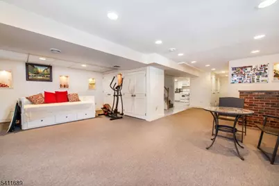 1 Milton Ave, Summit, NJ 07901 - Photo 22