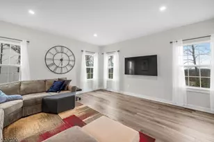 16 Esposito Ln, Roxbury Township, NJ 07850 - Photo 8