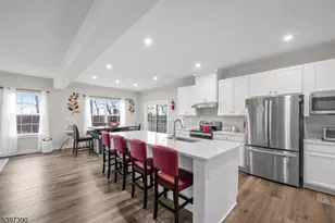 16 Esposito Ln, Roxbury Township, NJ 07850 - Photo 10