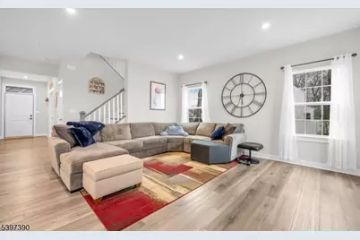 16 Esposito Ln, Roxbury Township, NJ 07850 - Photo 6