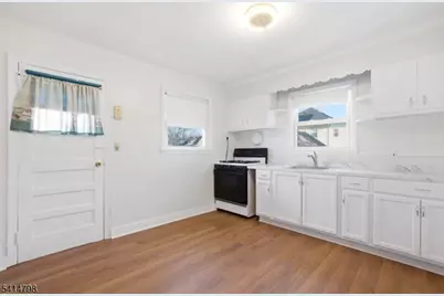 1412 E 2nd St, Plainfield, NJ 07062 - Photo 8