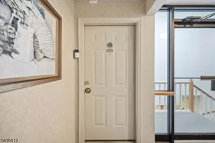 2H Heritage Dr, Chatham Township, NJ 07928 - Photo 6