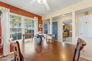 639 Magnolia Ln, Branchburg Township, NJ 08876 - Photo 2