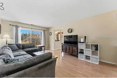 639 Magnolia Ln, Branchburg Township, NJ 08876 - Photo 12