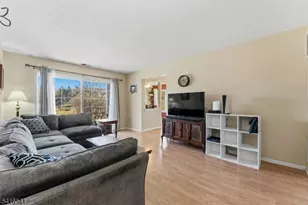 639 Magnolia Ln, Branchburg Township, NJ 08876 - Photo 12