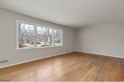 112 Crane Cir, New Providence, NJ 07974 - Photo 4