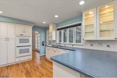 112 Crane Cir, New Providence, NJ 07974 - Photo 12