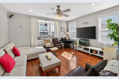 215 Barringer Dr, Nutley, NJ 07110 - Photo 4