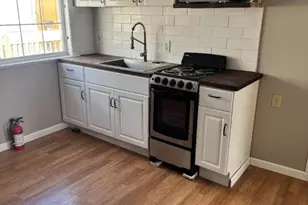 20 Leigh St, Clinton, NJ 08809 - Photo 4