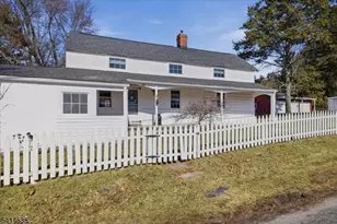 56 Hickory Corner Rd, Alexandria Township, NJ 08848 - Photo 2