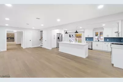 12 Wayne Ter, Bernards Township, NJ 07920 - Photo 10